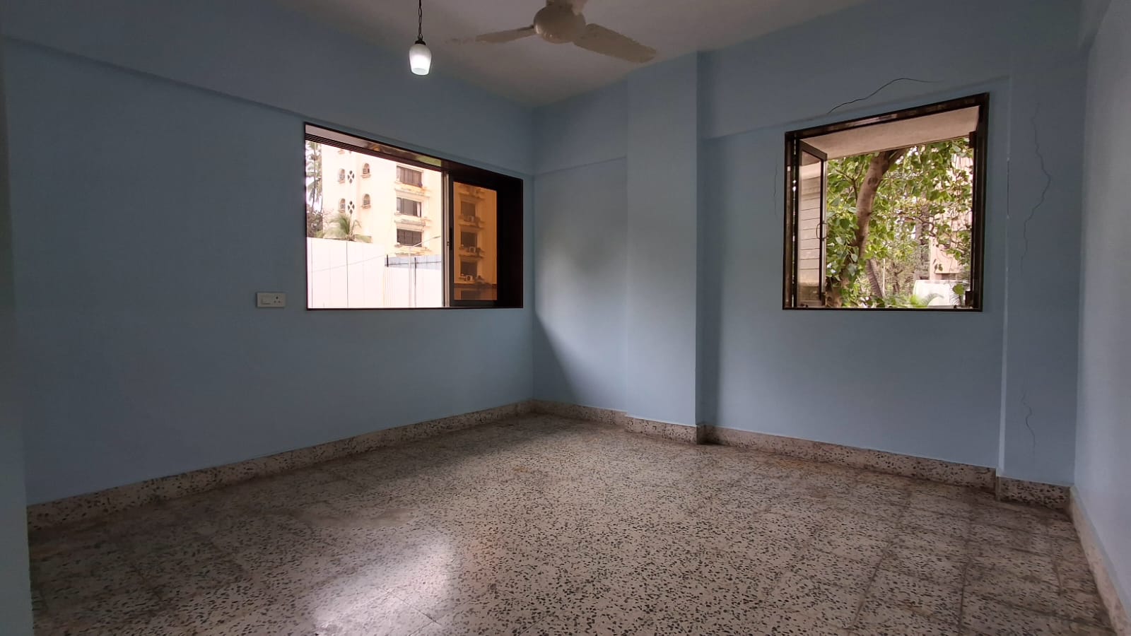 2BHK Flat for Sale in Andheri West